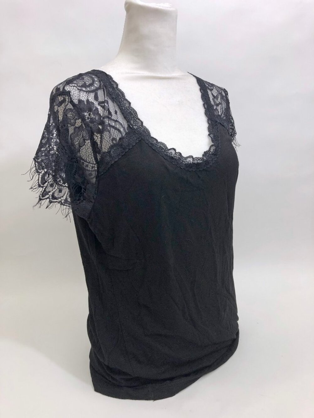 Three Bird Nest Size M Black Lace Sleeve Top Boho Romantic